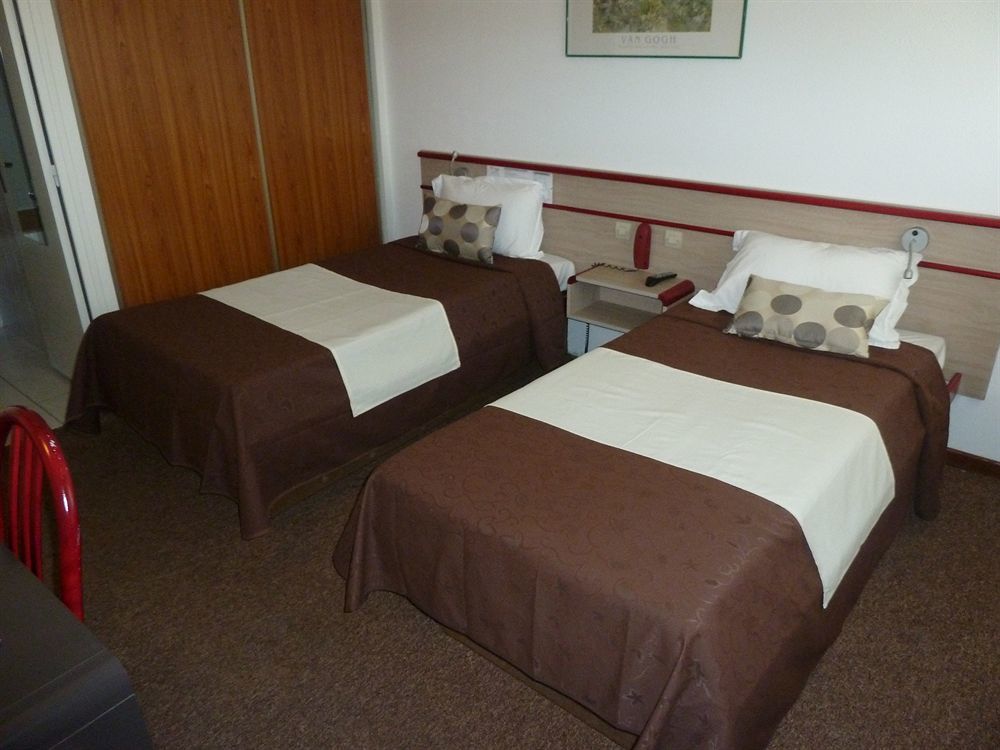 Brit Hotel Dijon Hermes Couchey Esterno foto