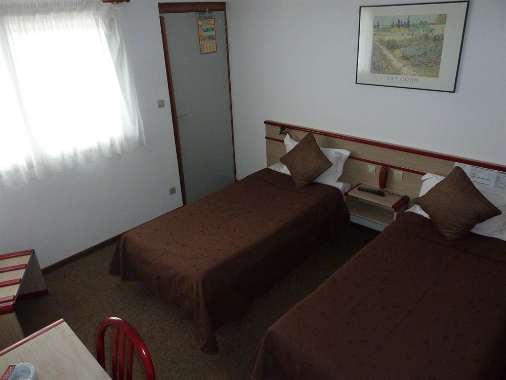 Brit Hotel Dijon Hermes Couchey Esterno foto
